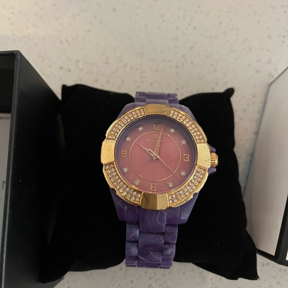 Radiant purple Watch - Picture 3 of 6